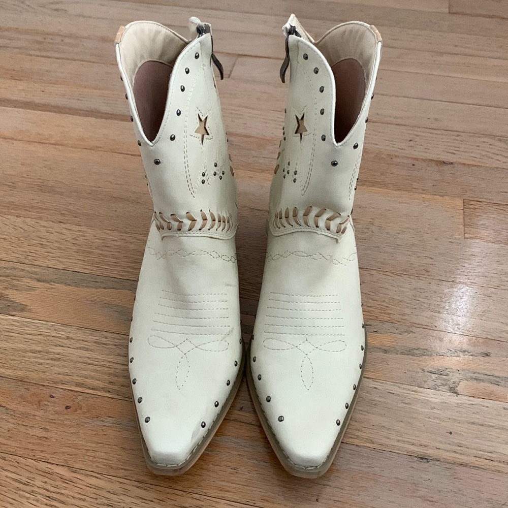 Star Cowboy Boots
